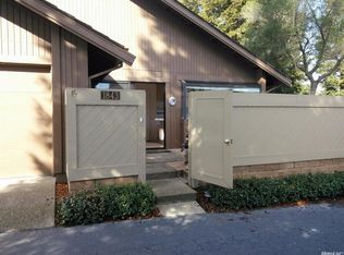 1843 Discovery Village Ln, Gold River, CA