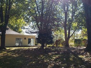 590 N Buck Creek Rd, Greenfield, IN 46140