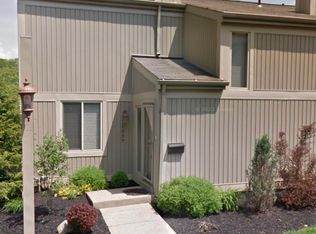 1537 Pineview Dr, Pittsburgh, PA