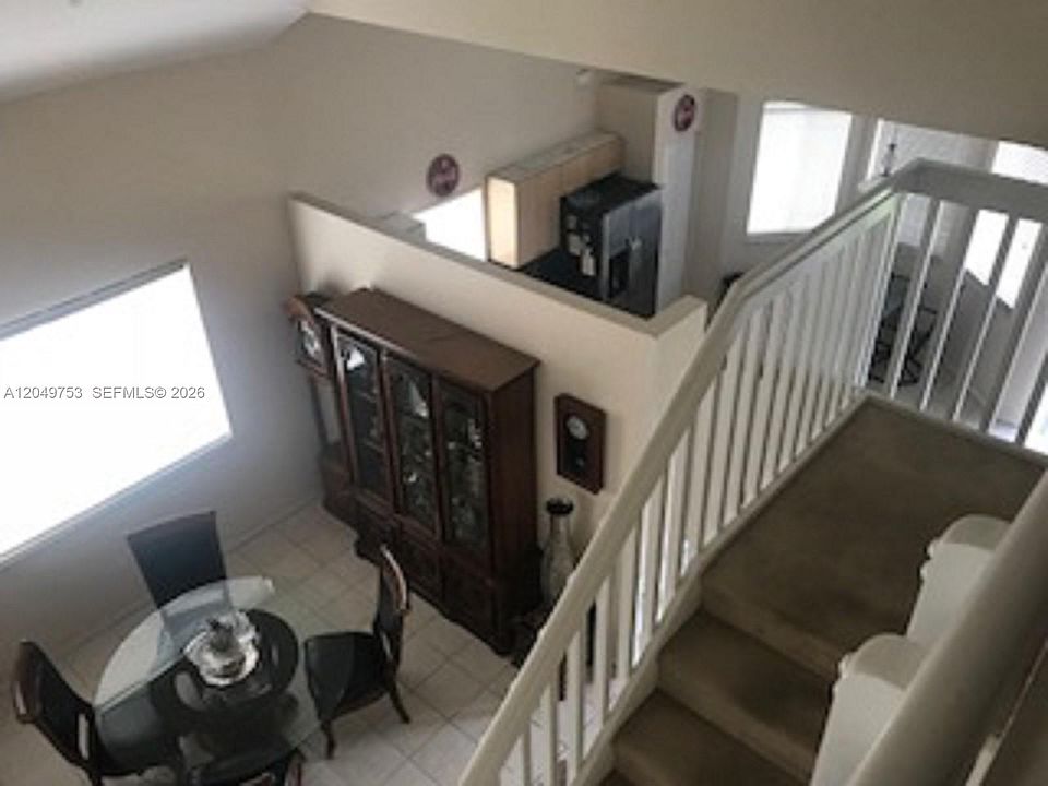 1st image of 1870 SE 18th Ter