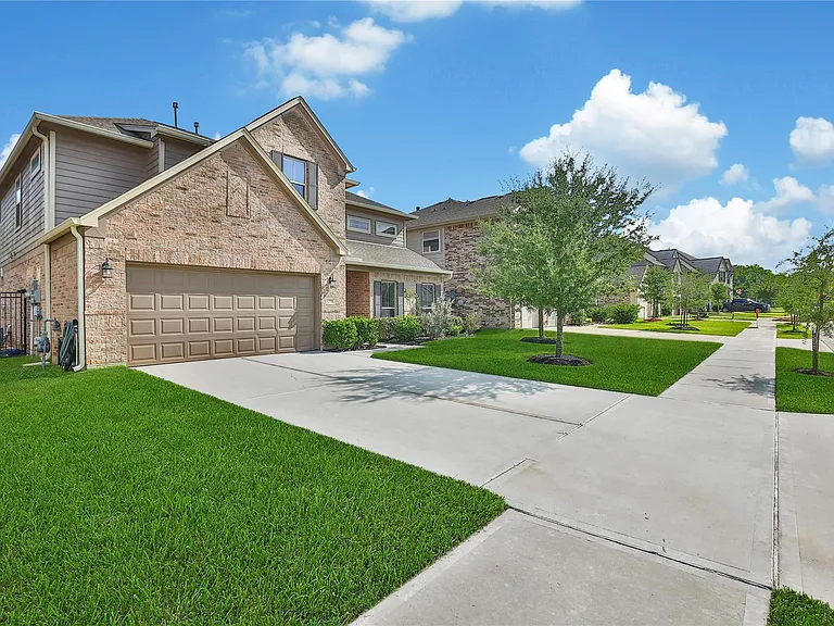 32918 Franklin Brooks Dr — Photo 3