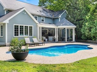 389 Summer Ave, Reading, MA 01867