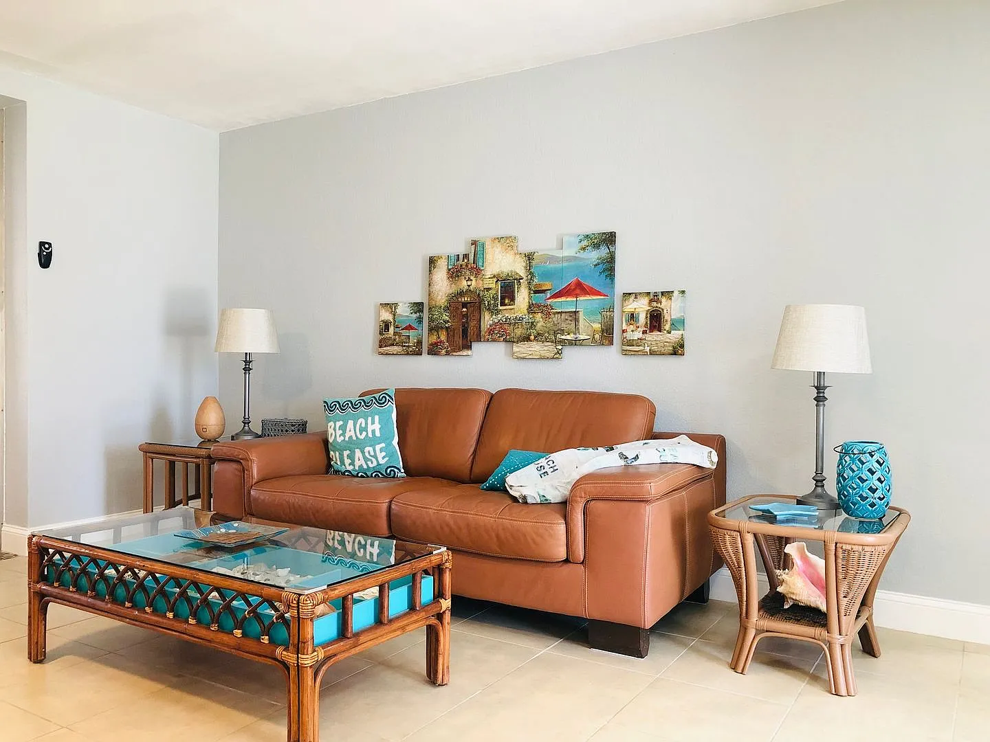 Experience this Short Term Furnished Off season Single Family 2/2 Pool home. — Photo 4