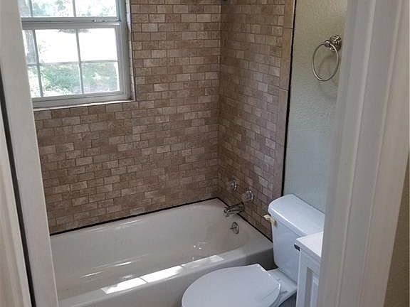 5th image of 502 Milam Dr