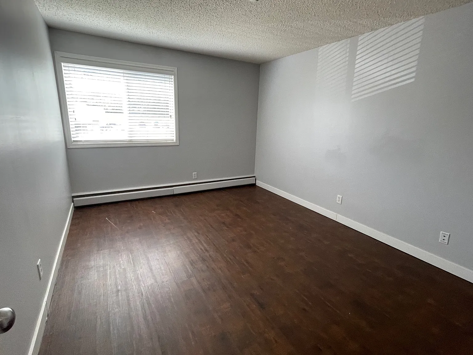 MacDonald Place Apartments — Photo 4