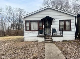 1909 Russell Ave, East Saint Louis, IL 62207