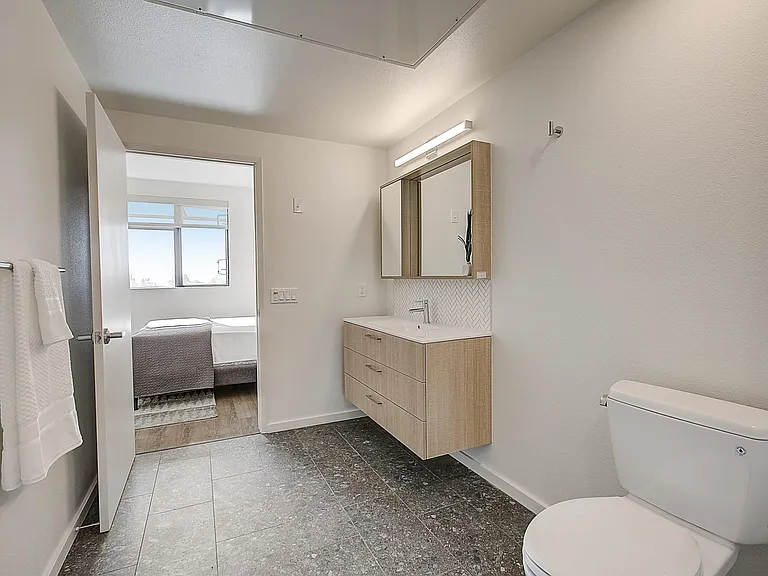 1901 Echo Park Ave #403 — Photo 15