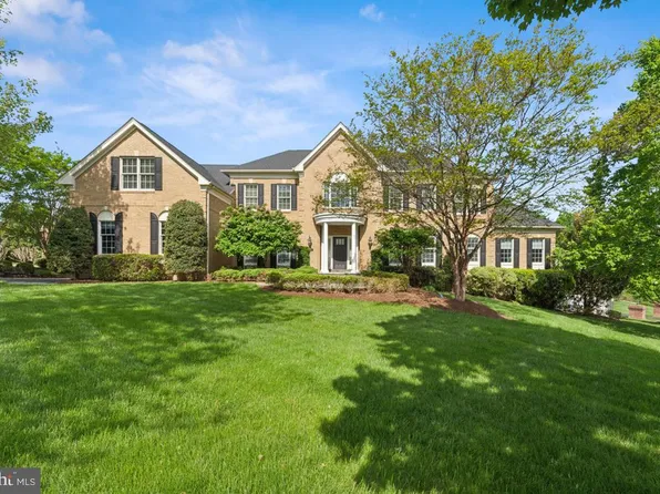 43526 Pumpkin Ridge Ct, Ashburn, VA 20147