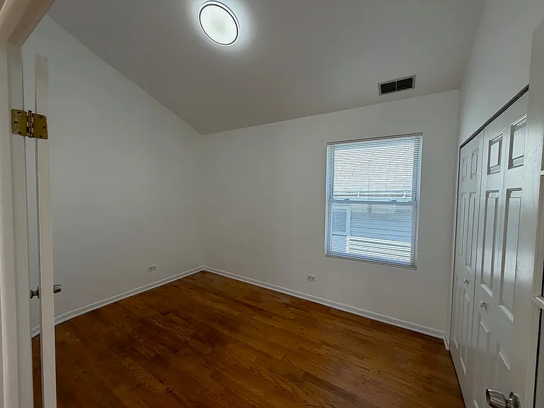 925 S Carpenter St #2F — Photo 6