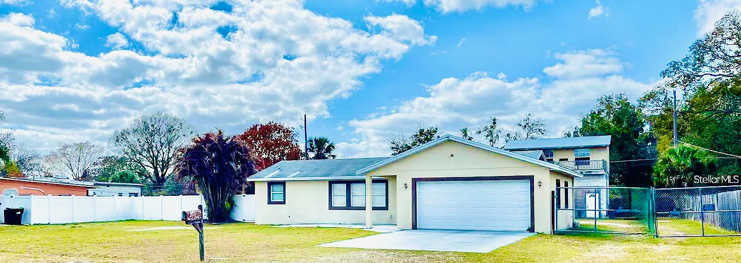 3 bed, 1380 sqft, $2,350 — Photo 1
