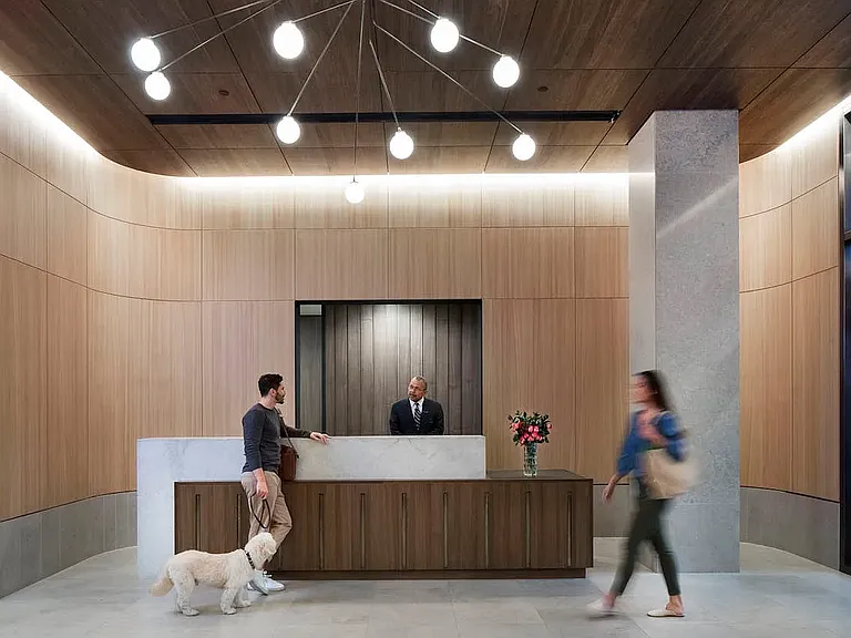 Columbus Cir #N38F — Photo 18