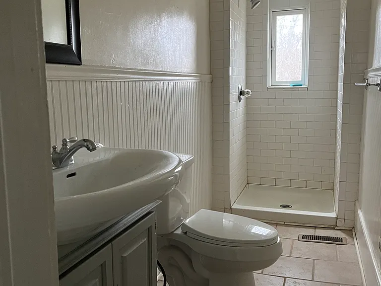 270 Grass Ct — Photo 6