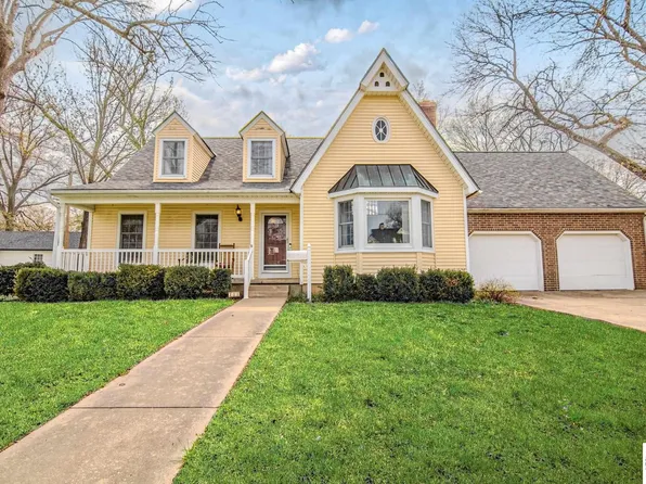 110 E Clinton St, Clinton, MO 64735