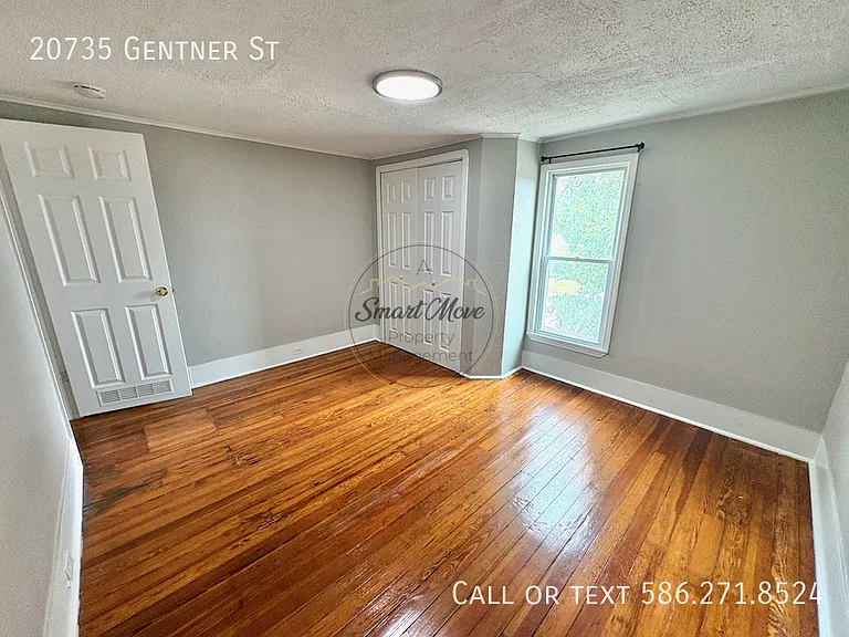 20735 Gentner St — Photo 10