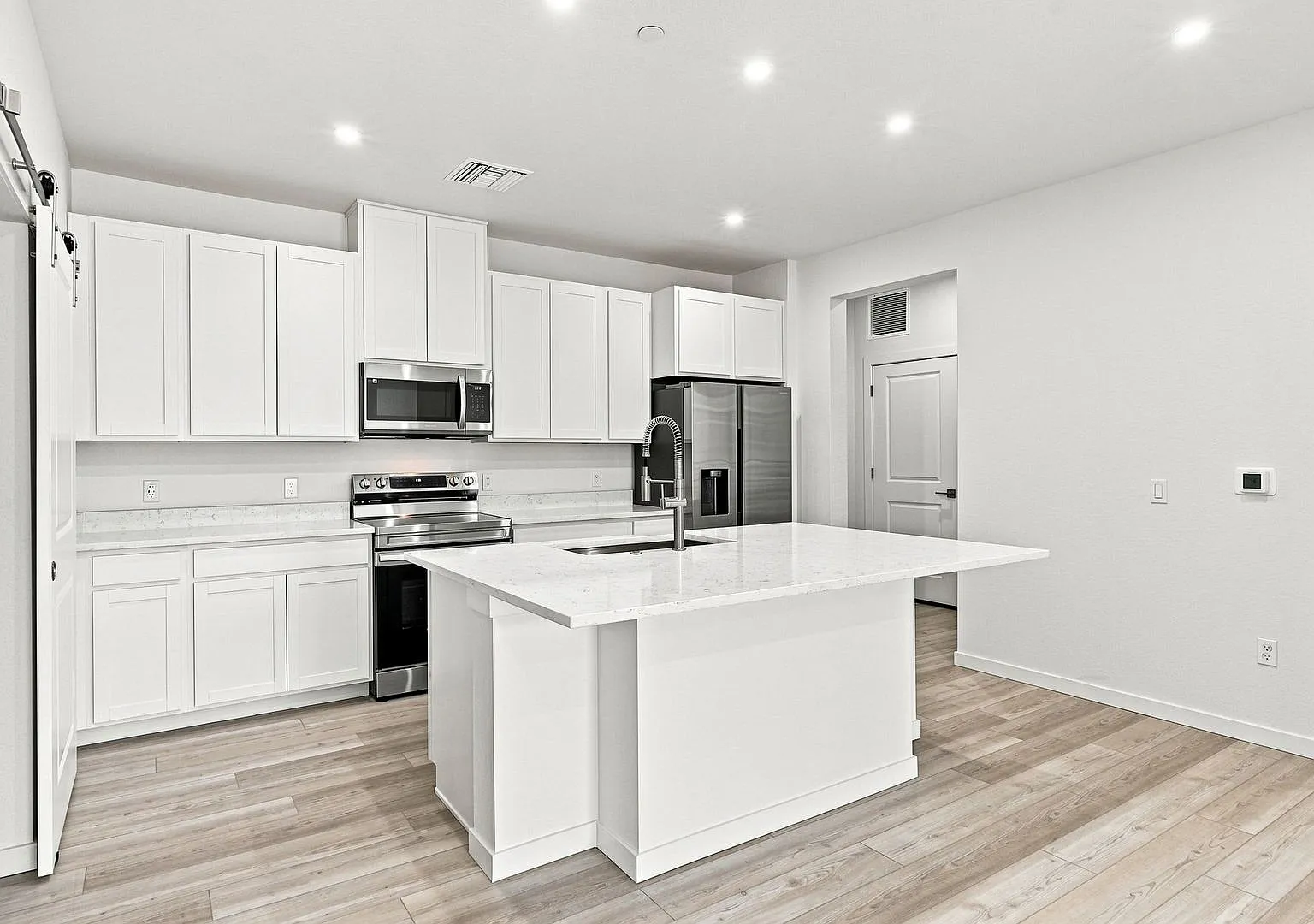 Brand New Condo With Oversize Garage + Driveway Parking Too! — Photo 3