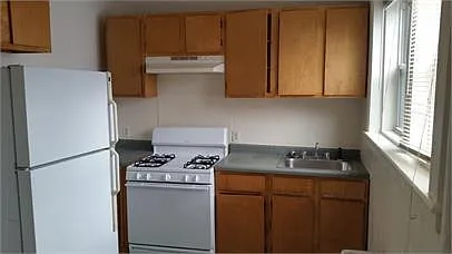 172 Winnikee Ave/350 Mansion St — Photo 1