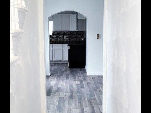 3rd image of 29 Arlington Ave