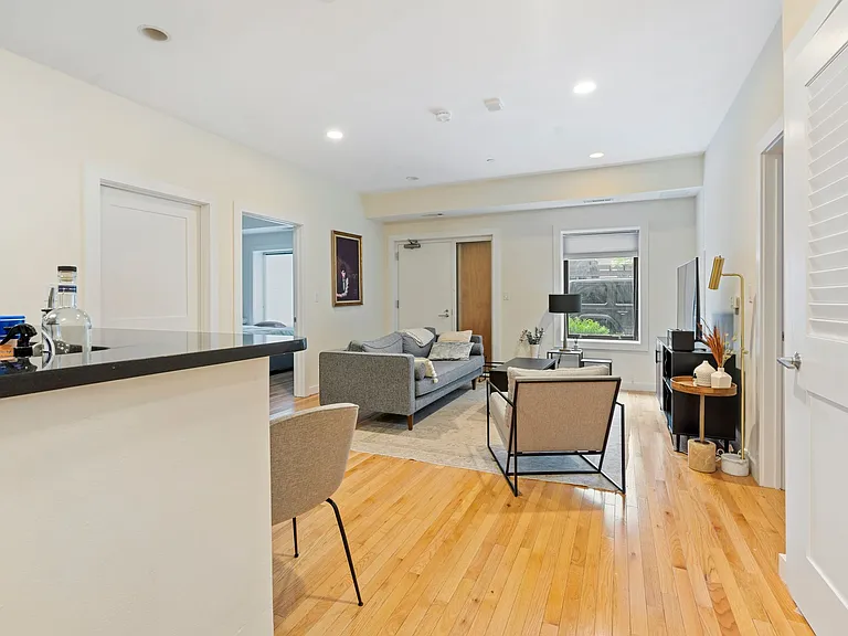 11 Miner St #201 — Photo 12