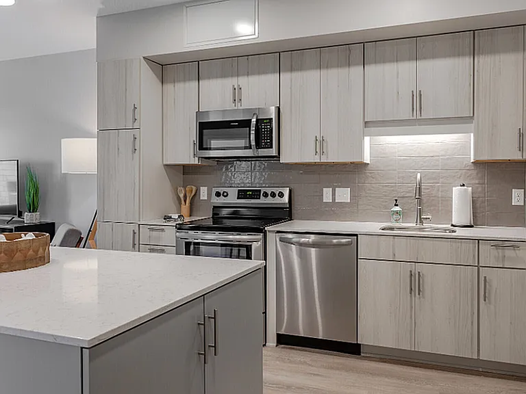 Townline Apartments — Photo 12