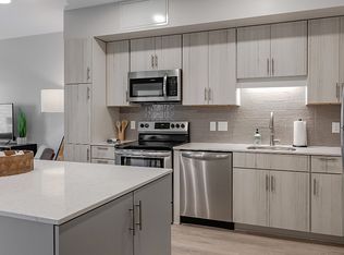 Townline Apartments, Hopkins, MN 55343