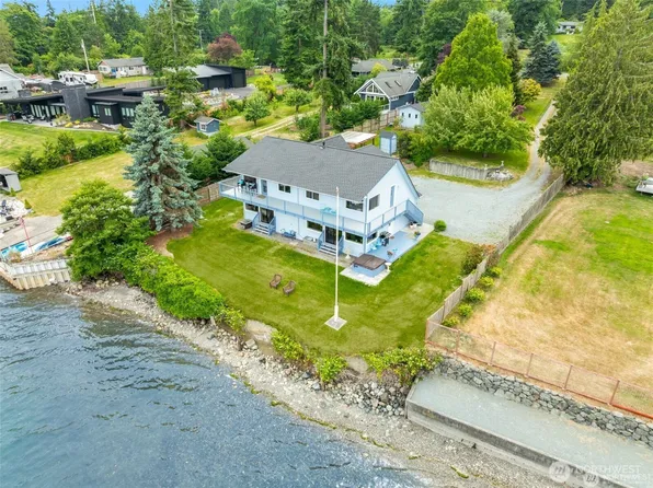 5341 S Bercot Road, Freeland, WA 98249