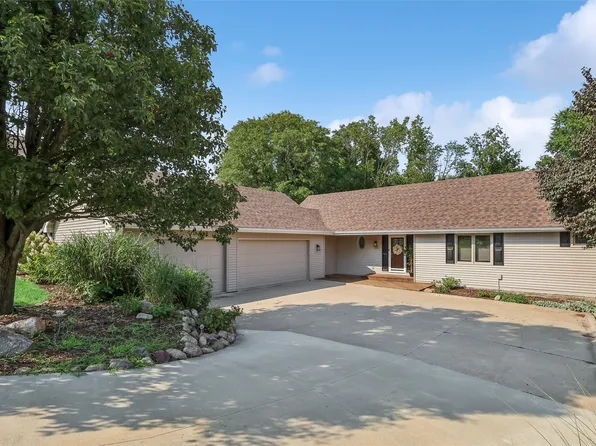 1319 NW 72nd Ave, Ankeny, IA 50023