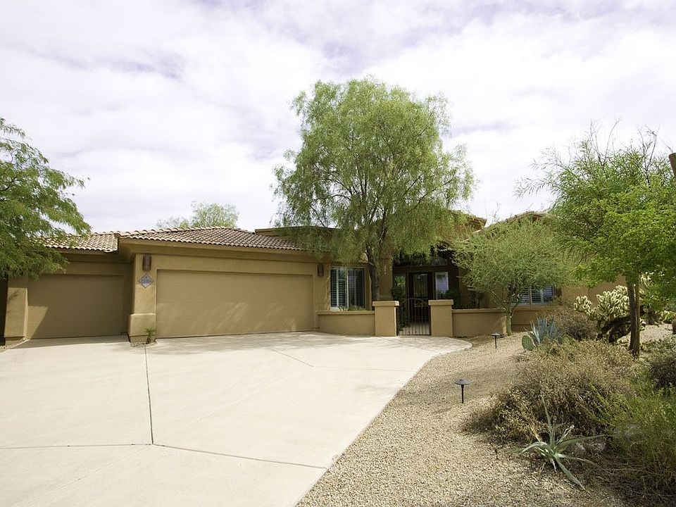Home sits on a spacious 3/4 Acre Lot