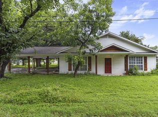 103 S San Jacinto St, Whitney, TX 76692