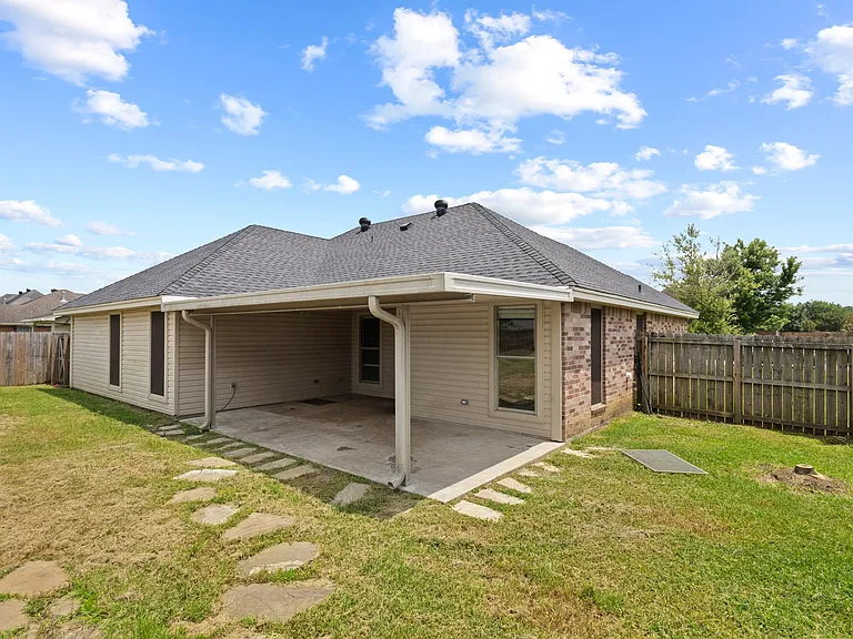 5470 Westmeadow Ln — Photo 18