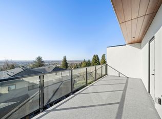 4558 Portland St #1, Burnaby, BC