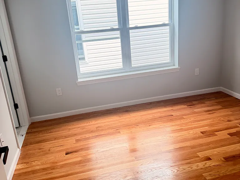725 S 11th St #1 — Photo 7