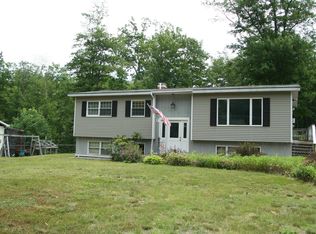 243 Brickett Hill Rd, Pembroke, NH 03275