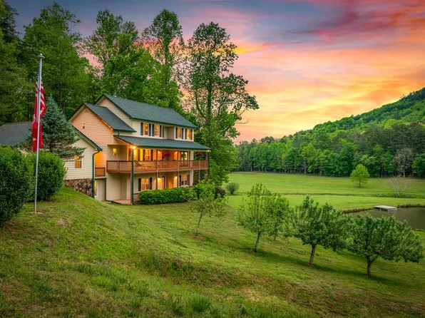 270 Ausburn Rd, Blue Ridge, GA 30513
