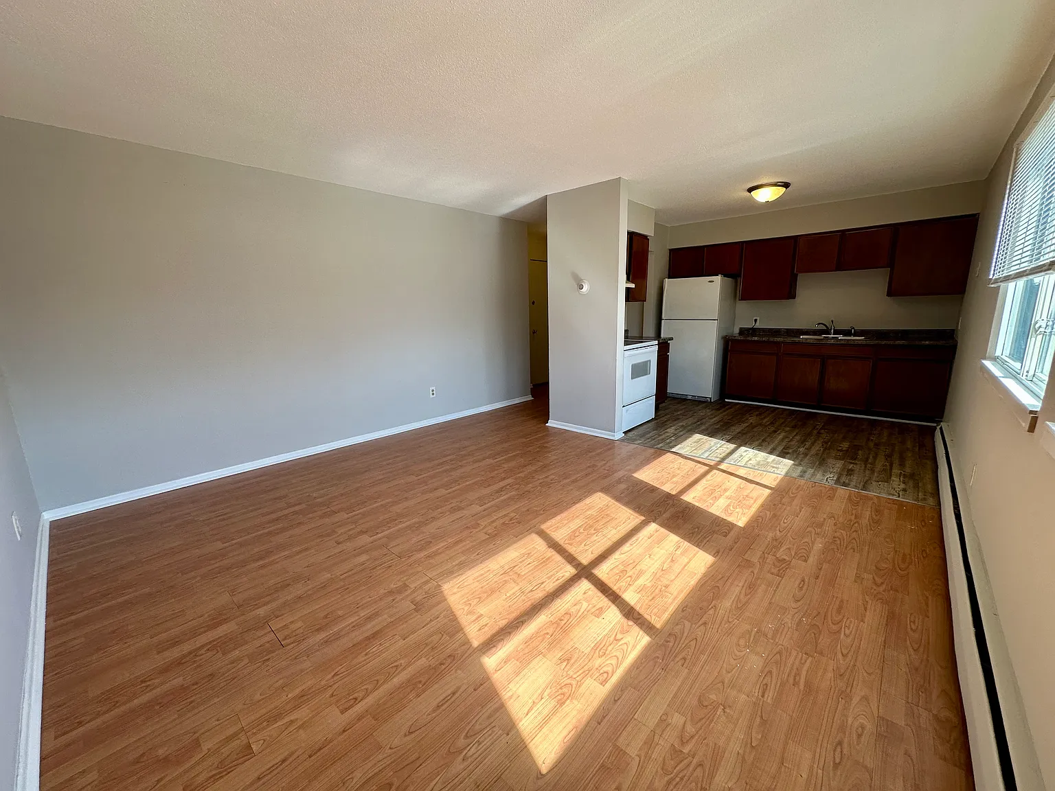 1566 Woodbridge St — Photo 3