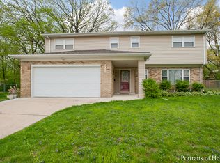 401 Winston Ct, Melrose Park, IL