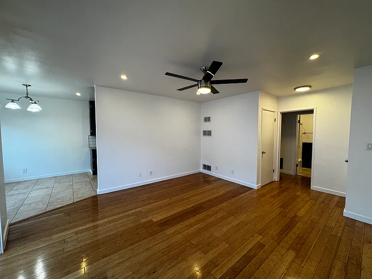 410 S Commonwealth Ave #4 — Photo 9