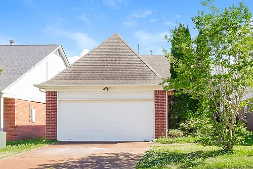 8701 Eagle View Dr Photo 1