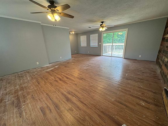 3rd image of 509 W North St