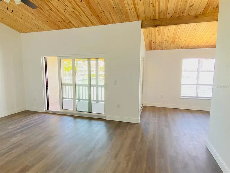 534 Plaza Seville Ct #64 — Photo 8