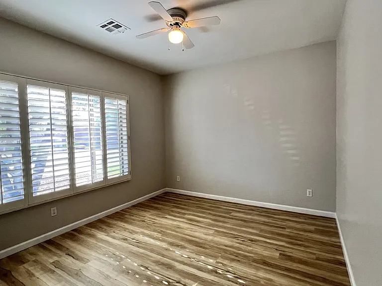 495 N Bluejay Dr — Photo 28