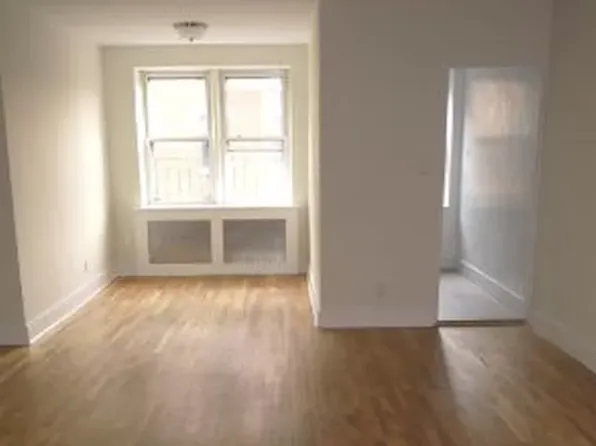 780 Greenwich Street image 1 of 4