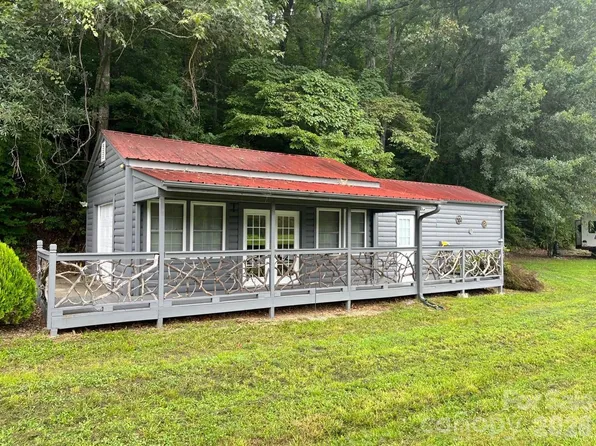 1961 Cane Creek Rd, Fletcher, NC 28732