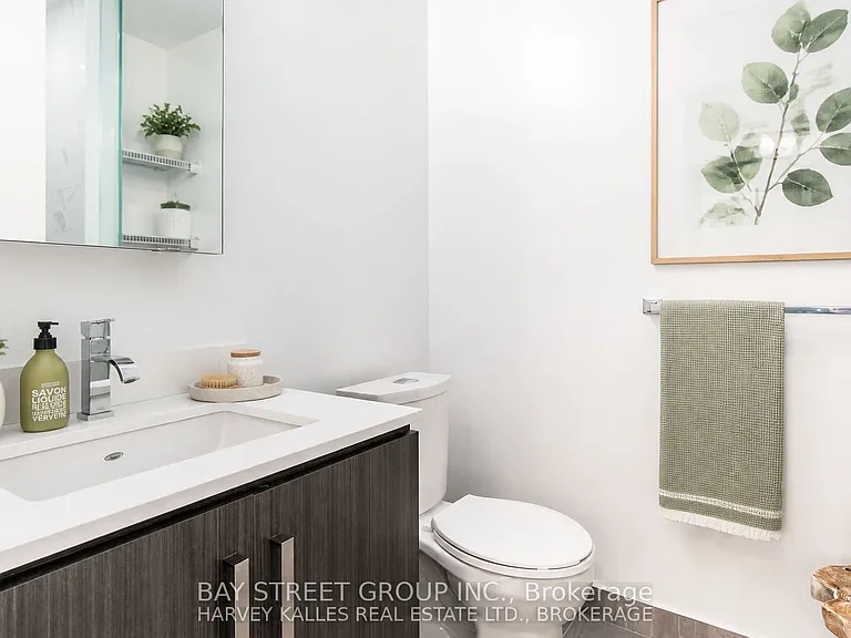 5180 Yonge St #409 — Photo 11