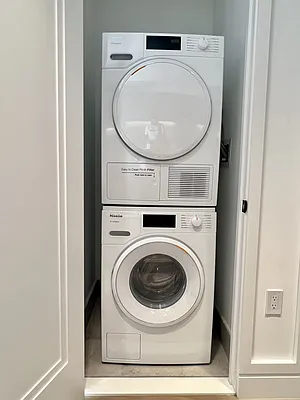 Rented by SMART CHOICE PROPERTIES LLC | media 18