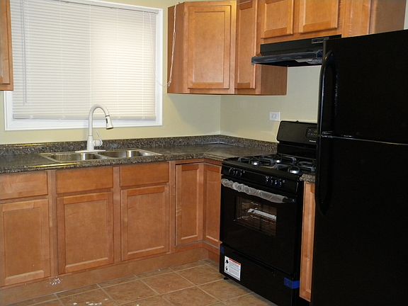 5th image of 7338 S Saint Lawrence Ave