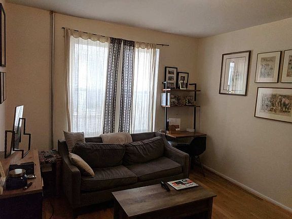 2nd image of 3238 33rd St APT 1F