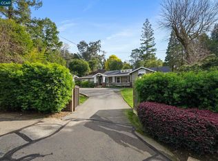 16 La Plaza Dr, Orinda, CA 94563