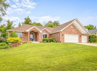9867 Rambouillet Rdg, Roscoe, IL 61073
