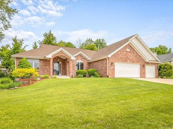 9867 Rambouillet Rdg, Roscoe, IL 61073