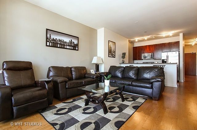 1st image of 1235 S Prairie Ave APT 1306